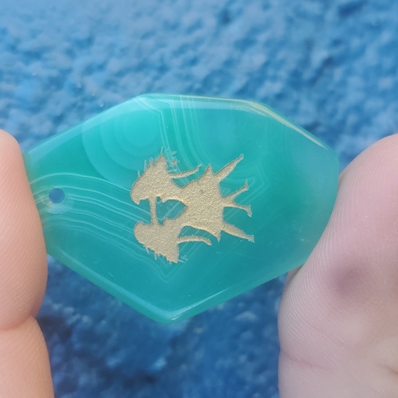 New Hand Carved Gemini Green Onyx Agate Pendant Amulet. - Picture 1 of 7